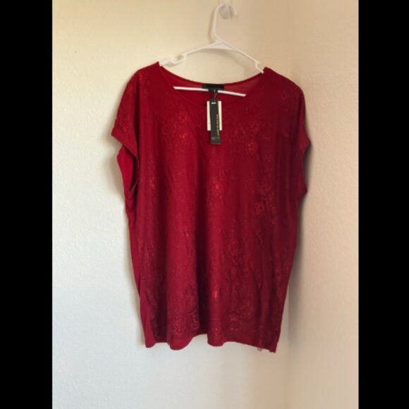❤️3/$12 NWT Jeans by Buffalo Red Lacey Top size Large - Picture 1 of 5